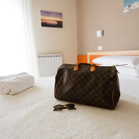 Hotel Holiday Ξενοδοχείο Vasto