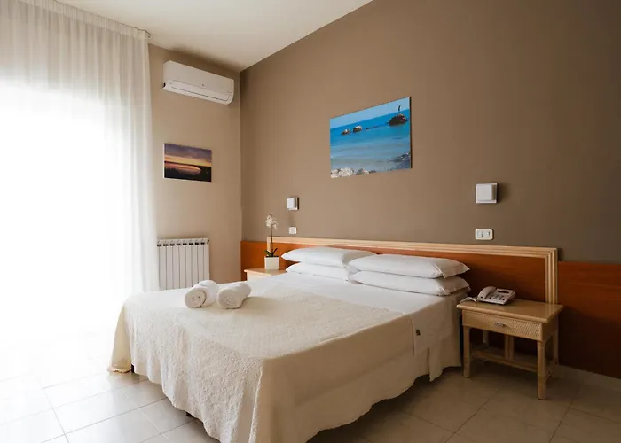 Hotel Holiday Hotel *