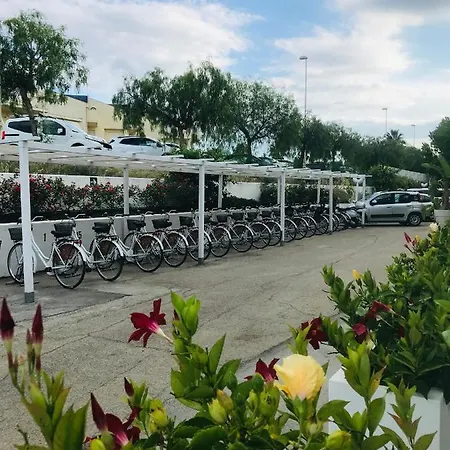 酒店 Hotel Holiday 瓦斯托