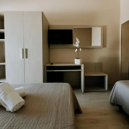 Hotel Holiday * Vasto