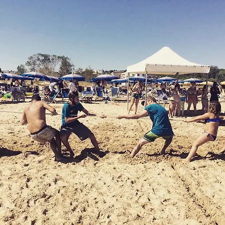 Hotel Holiday 酒店 瓦斯托