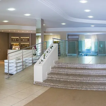 酒店 Hotel Holiday