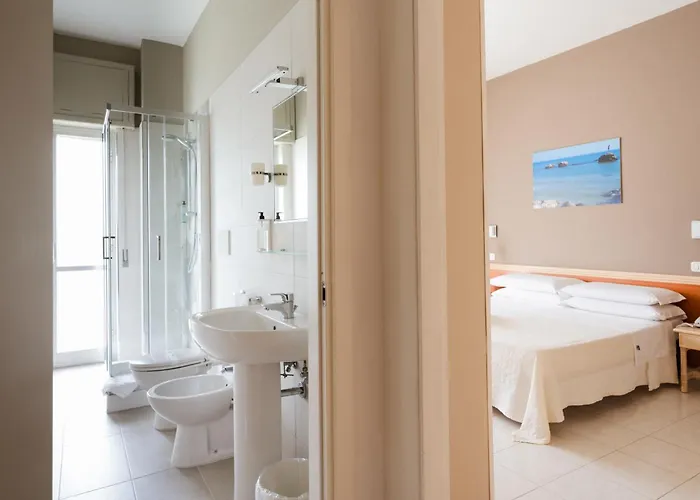 Hotel Holiday * Vasto