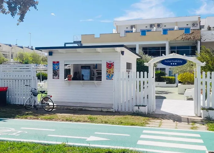 Hotell Hotel Holiday